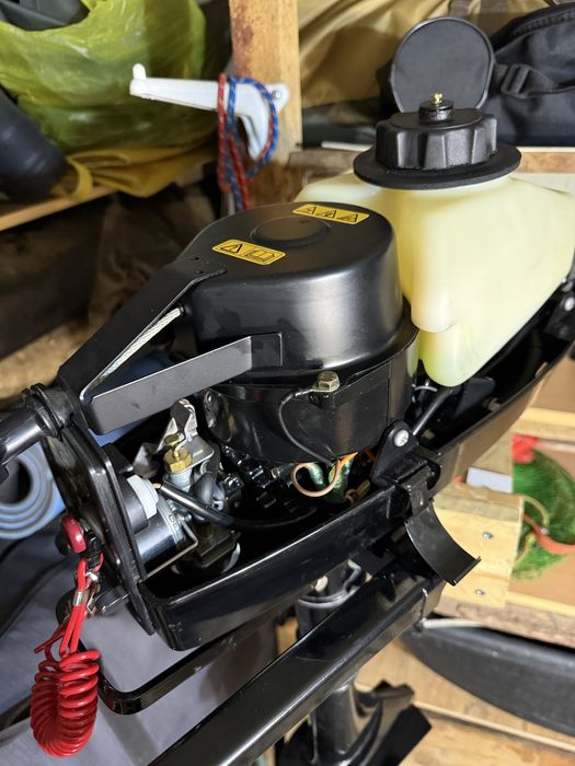 Лодочный мото MERCURY 3.3