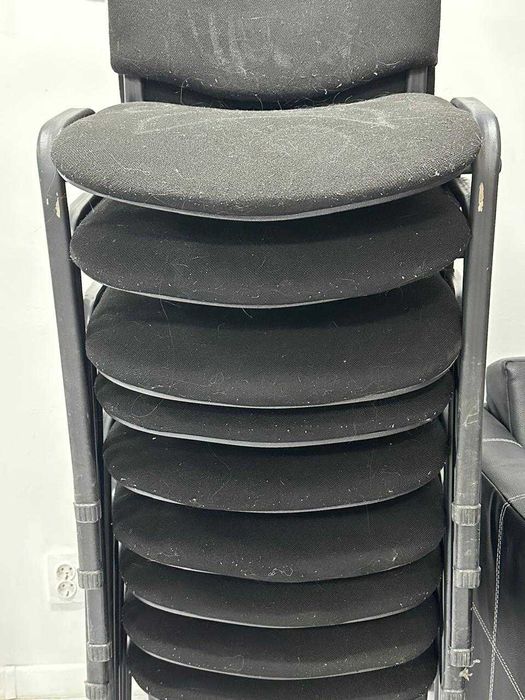 Стулья для офисного помещения