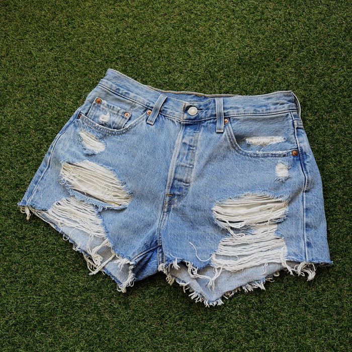 Поли и панталонки LEVI’S, WRANGLER, LEE и други