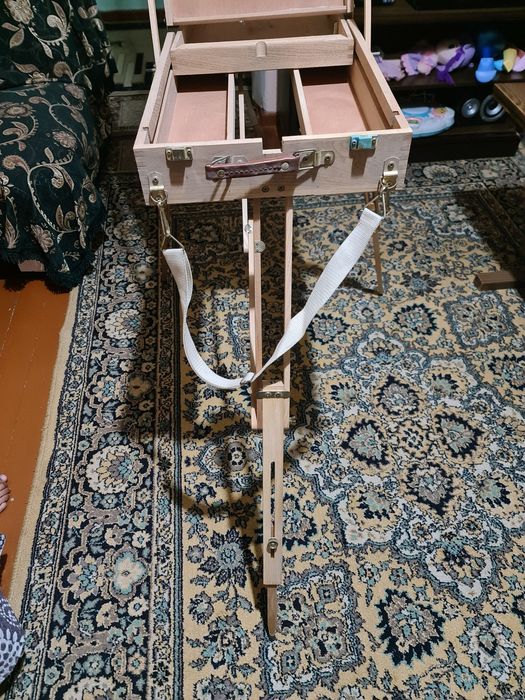 Этюдник (мальберт) на  деревянных ножках