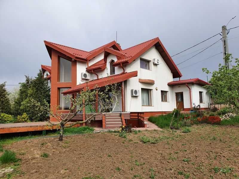 Casa la cheie P+1, 770 EUR/mp, mobilată, utilata la 20 km de Bucuresti