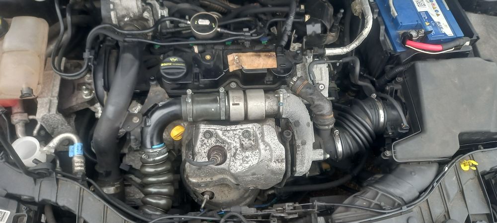 Vand sau il dezmembrez Ford focus 2016