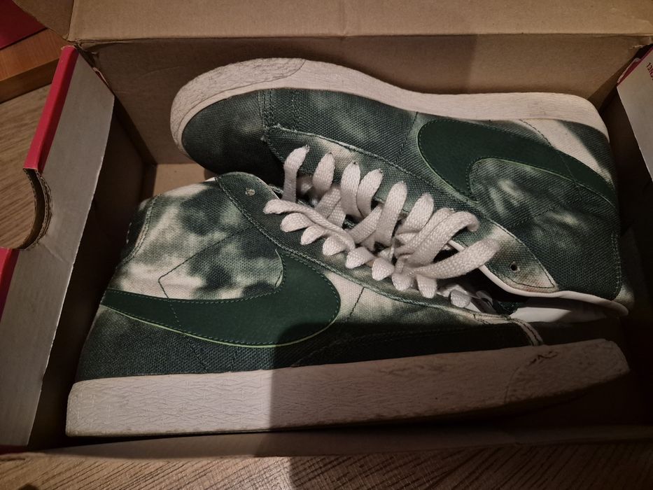 Vand bocanci adidas si tenesi nike