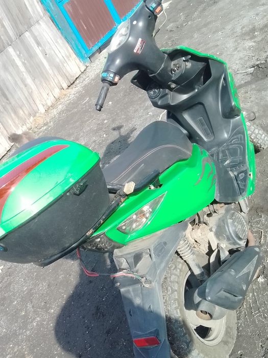 Продам скутер срочно