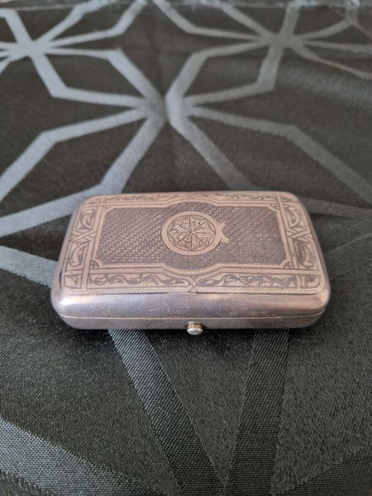 Рядка антикварна колекционерска руска сребърна кутийка за тютюн