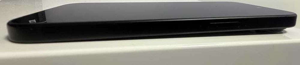 iPhone 15 256GB Black/Pink Като Нови