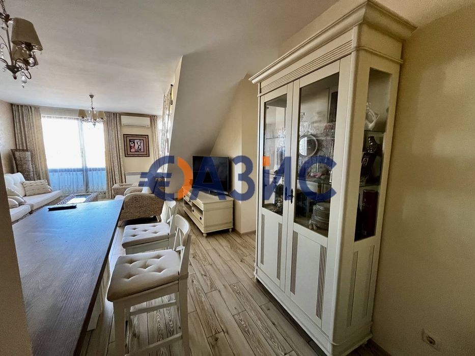 Продава се Четиристаен апартамент в Свети Влас - 110 кв.м за 1367 €/кв.м - Снимка #5