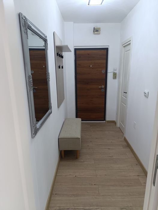 Închiriez garsoniera Craiovița Noua