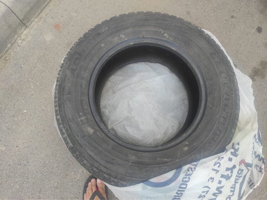 Продам компоект шин 265/65 r17