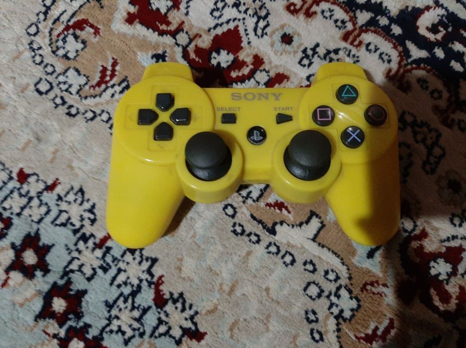 Продам playstation 3 super slim