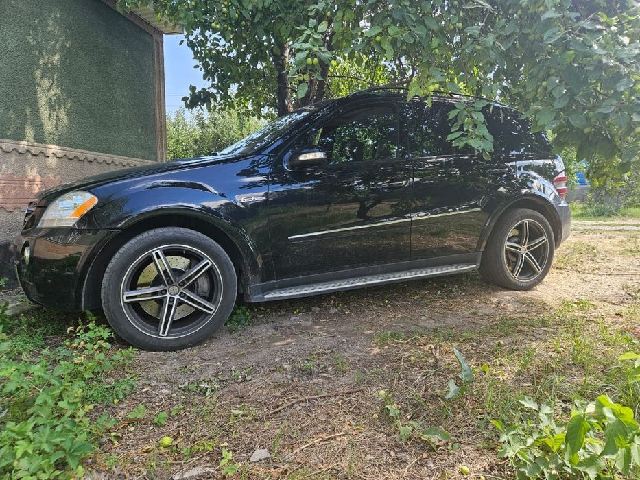 Продам автомобиль марки МерседесML_63