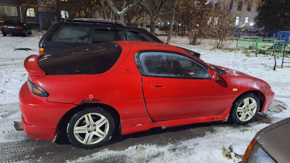 Продам mazda MX-3