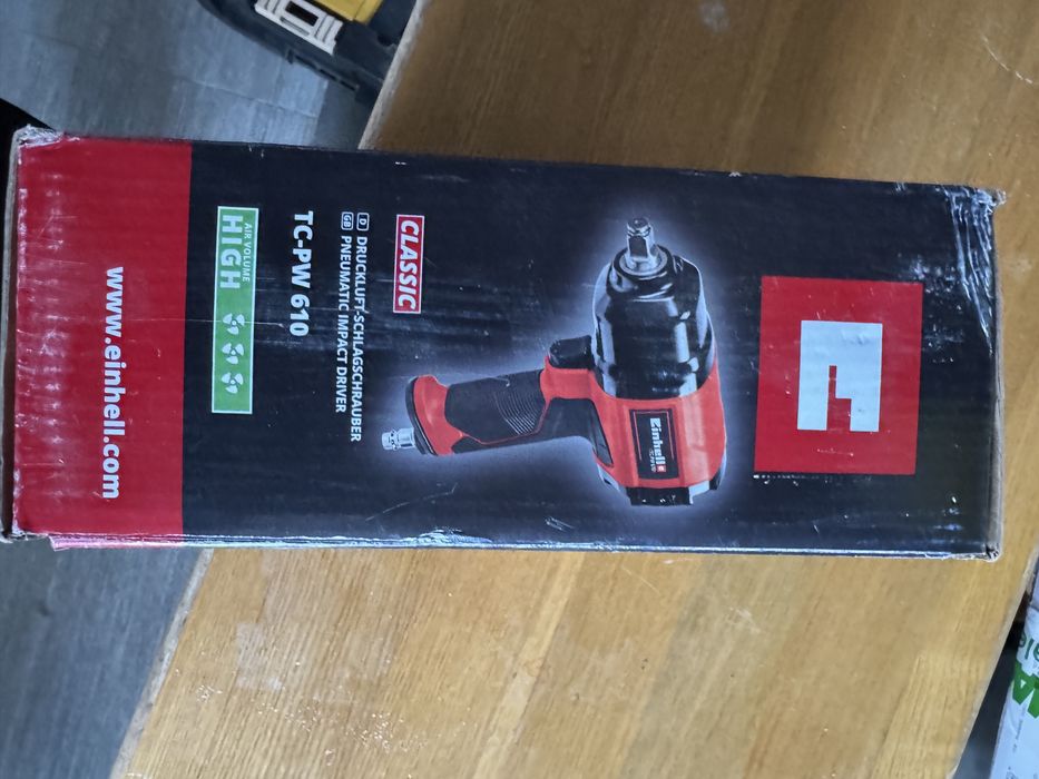 Pistol impact pneumatic