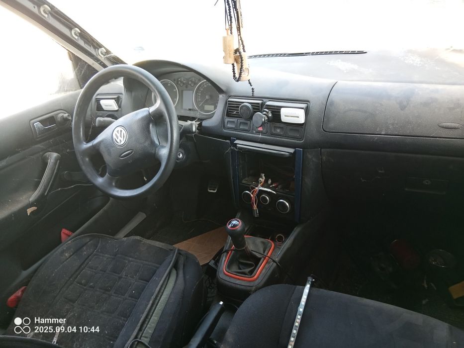 Продавам голф 4 1.9 tdi на части