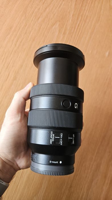 Obiectiv Sony FE 24-105 f4, OSS