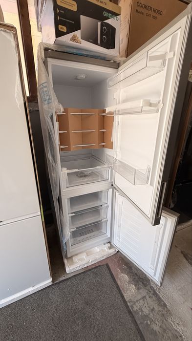 Хладилник с фризер  Low Frost | INDESIT INKS 1361 S4E 343L | ДОЛЕН ФРИЗЕР  | КЛАС E | LED | 38 dB
