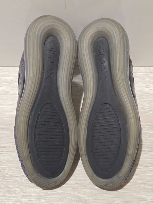 Adidas Nike Air Max 720          42.5