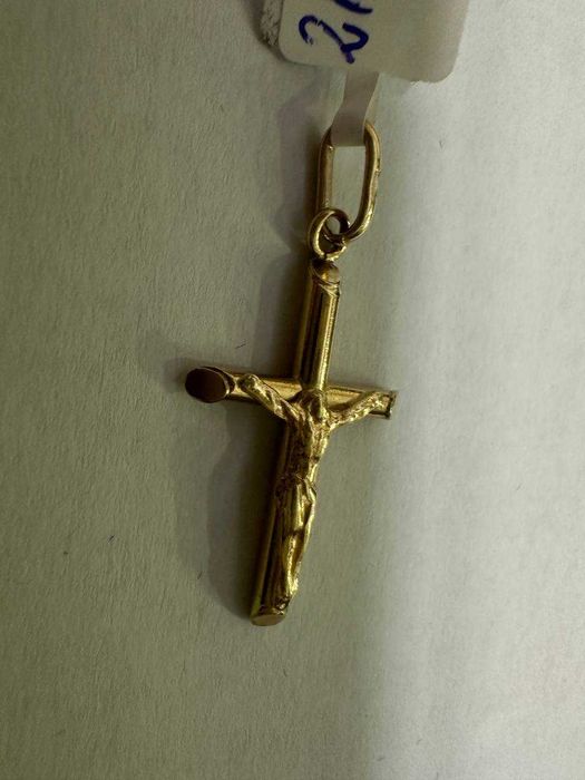 Cruce aur 14k 1.22gr (CTG)
