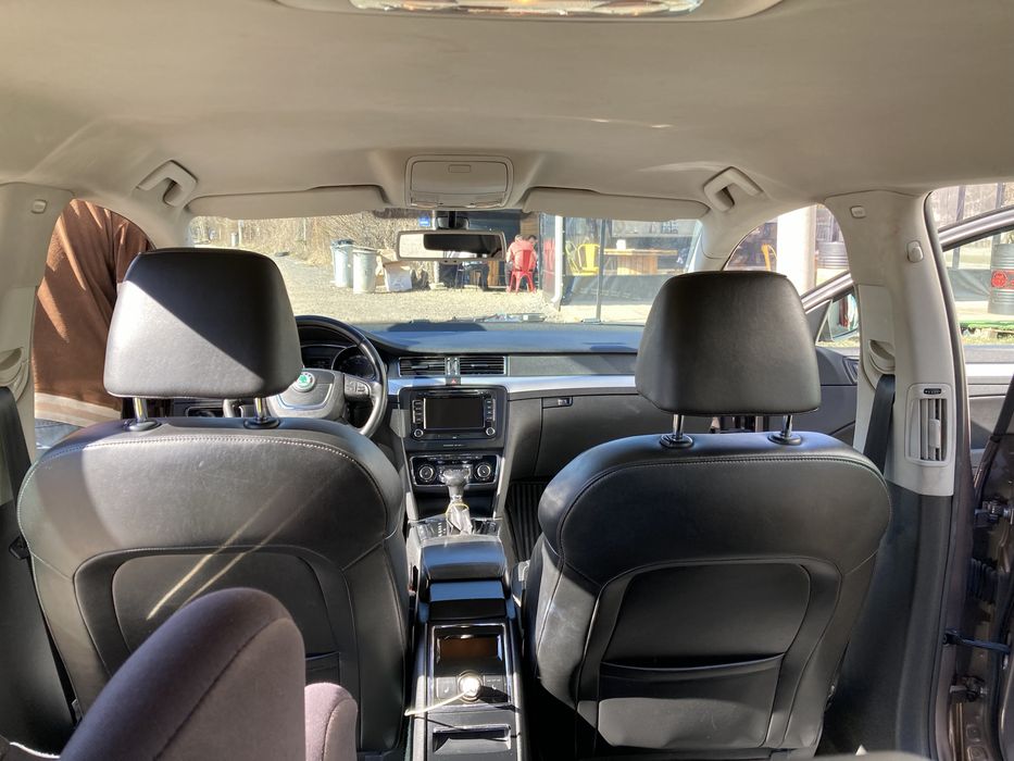 Шкода супърб 2.0TDI