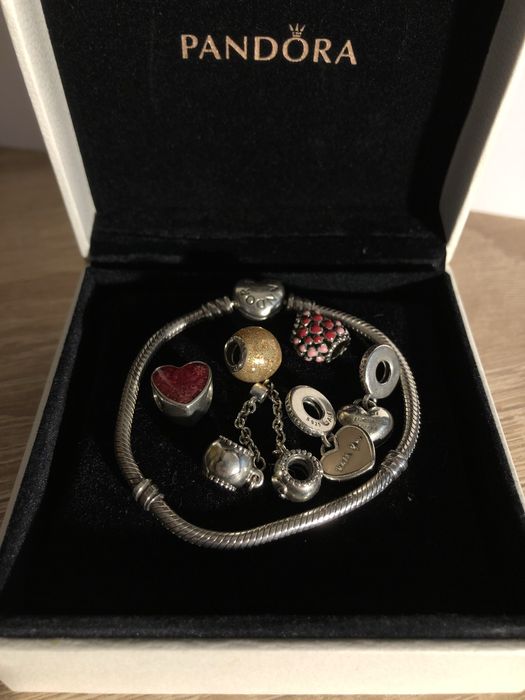 Bratara Pandora cu charm-uri