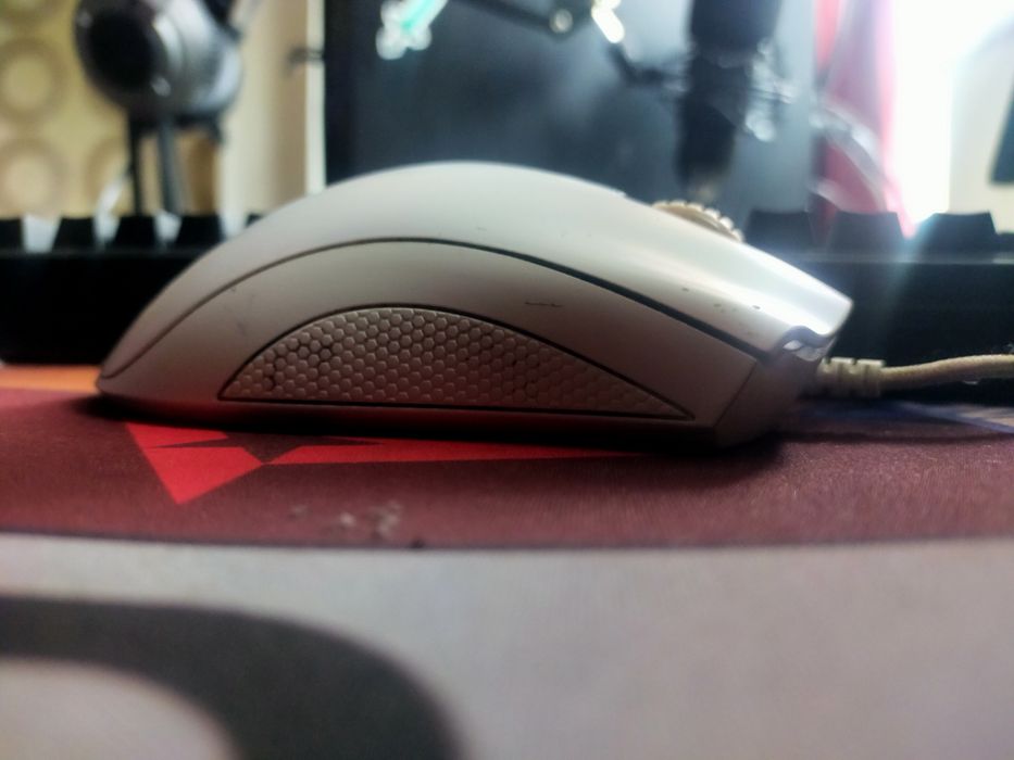 Игровая Эргономичная мышь Razer deathadder essential
