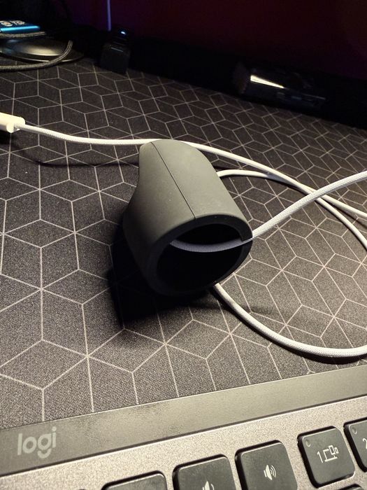 Suport din silicon pentru încărcător Apple Watch