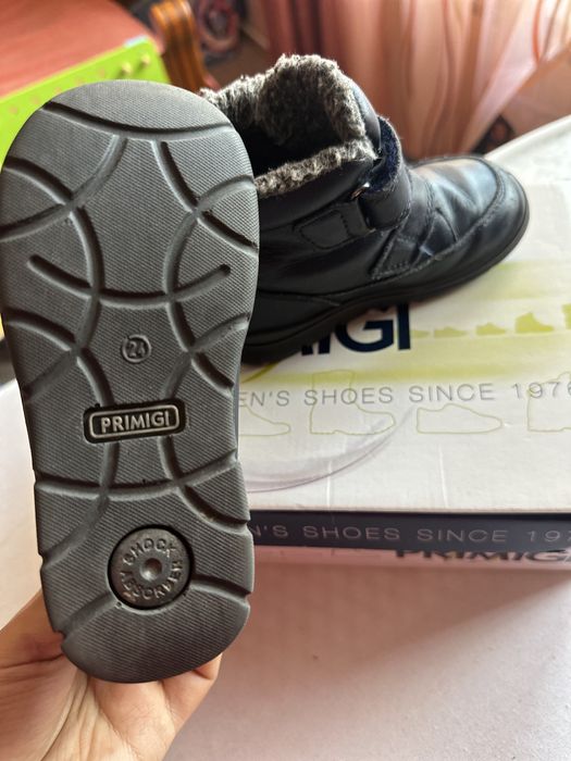 Ghetute Primigi marimea 24