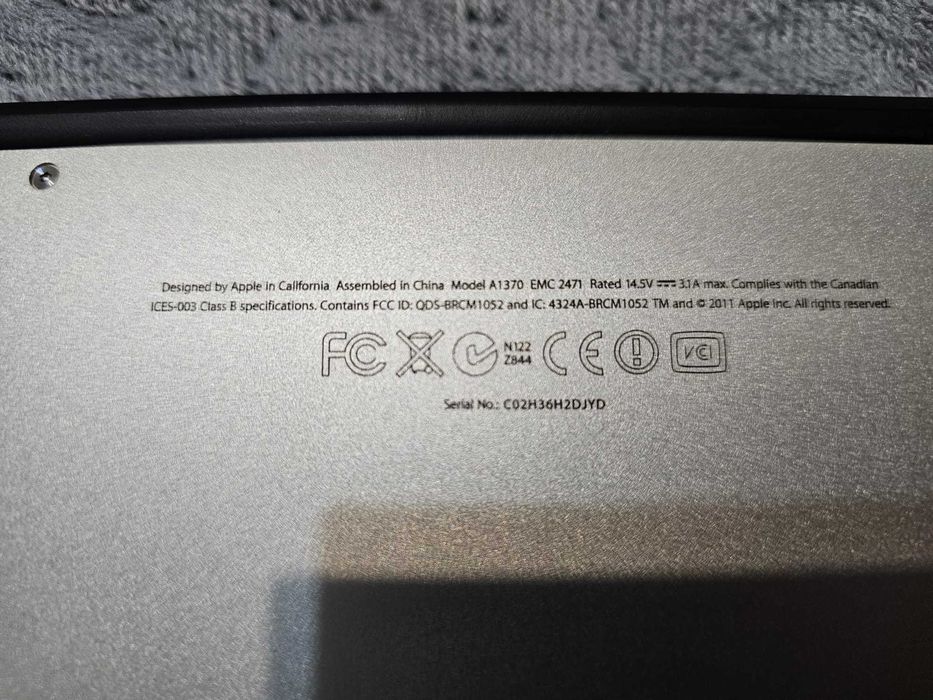 MacBook Air 11” 2011 – Intel i5-4GB Ram-Ssd 128Gb