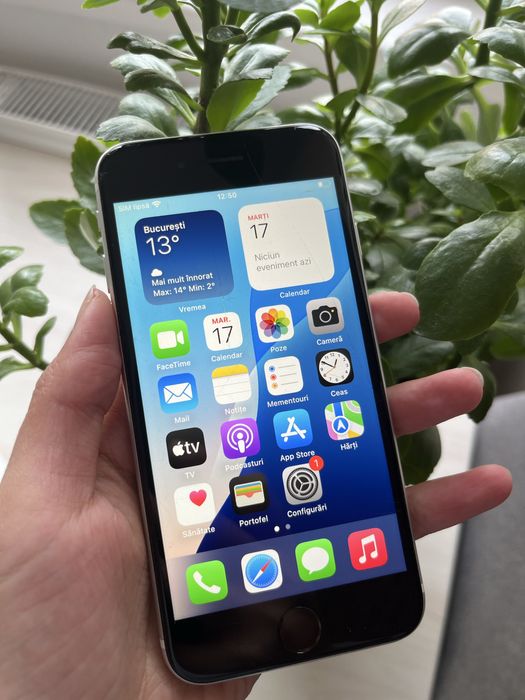 iPhone SE  white 64 Gb 78% baterie