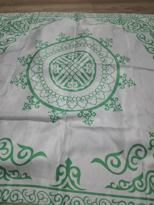 Платки палантины, полотенца в упаковке, листайте