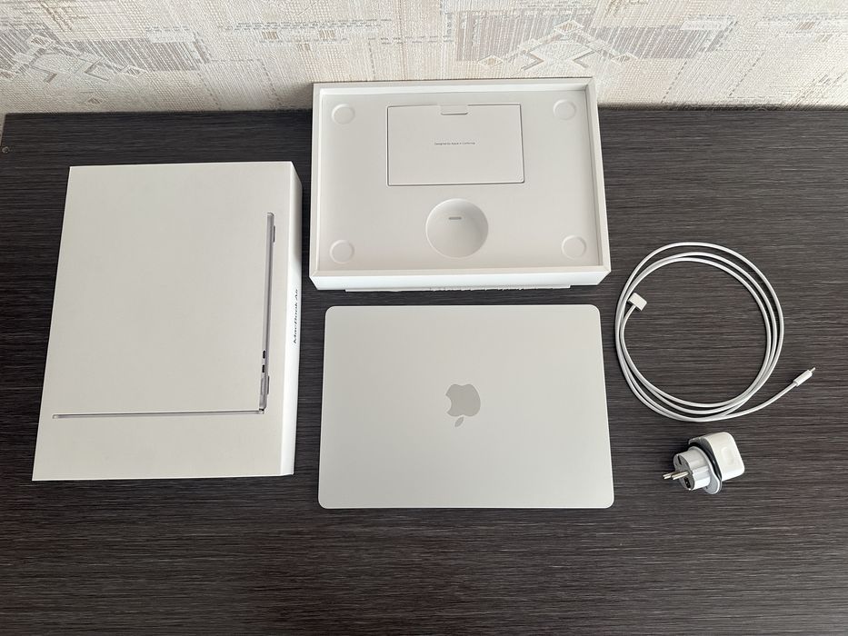Macbook Air 13 M5 16 gb 512 gb