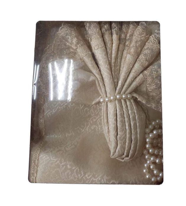 ЛУКСОЗНИ ПОКРИВКИ ЗА МАСА