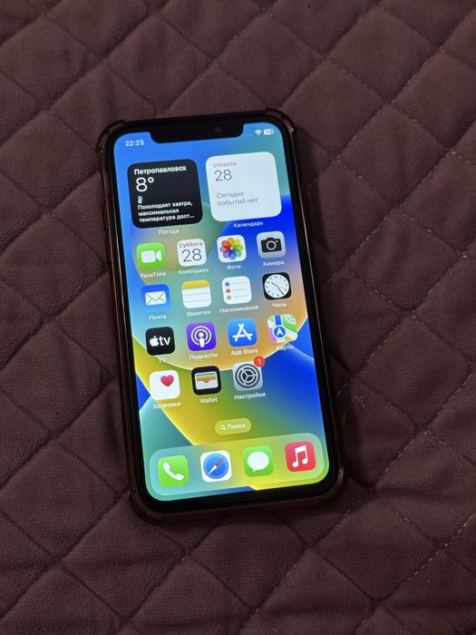 Iphone X продам.