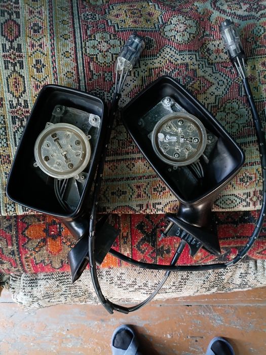 Пролам боковые зеркала на ауди б3 Б4