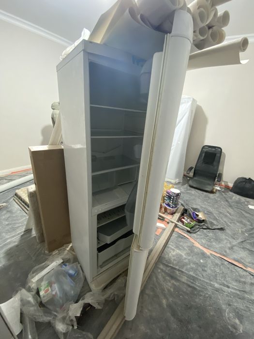 Холодильник большой