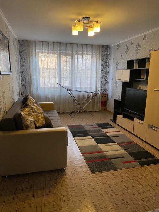 Жетысу 10 ; две комнат