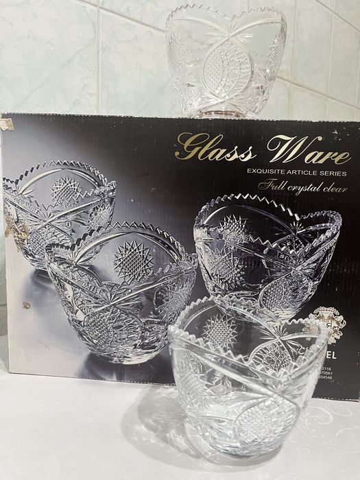 Стеклянная посуда 2500 тг