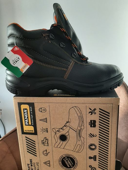 Обувки.         .