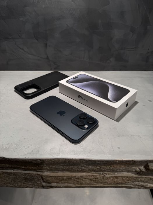 КАТО ЧИСТО НОВ Iphone 15 Pro Blue + подарък