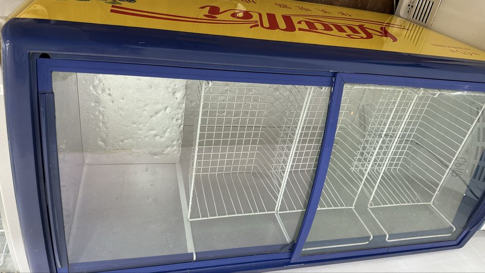 морозильник в отличном состояний