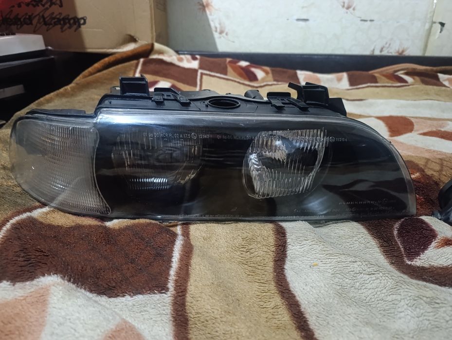 Фары на БМВ е39 до рестайлинг