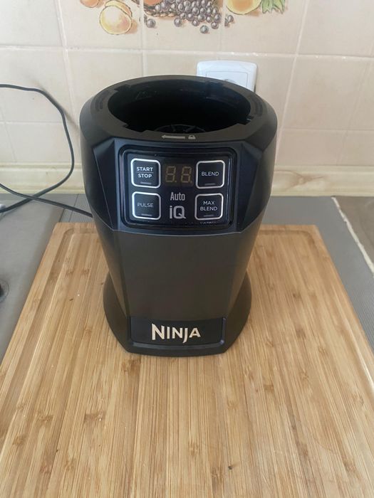 Блендер ninja в отличном состоянии