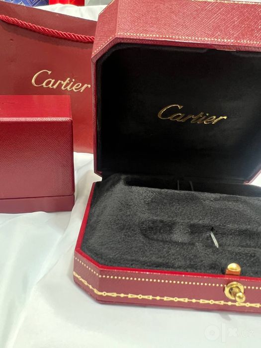 Cartier karobkasini ozi