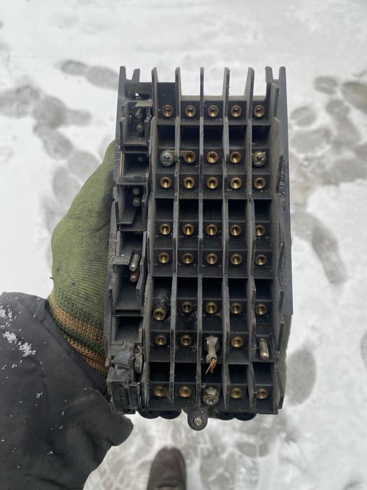 Блок передохранитель мерседес 124