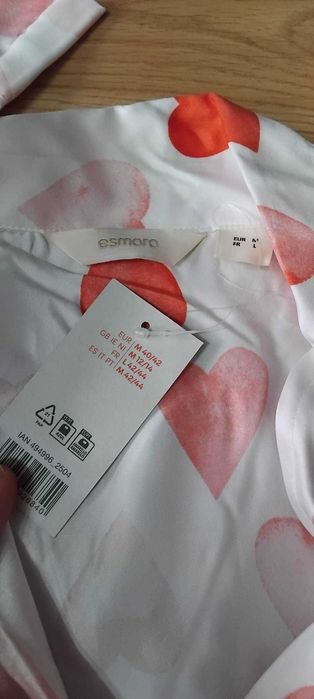 Pijama dama ,material matasos ,M/L,cu eticheta