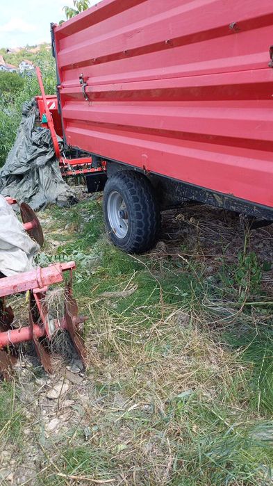 De vanzare semanatoare tractor