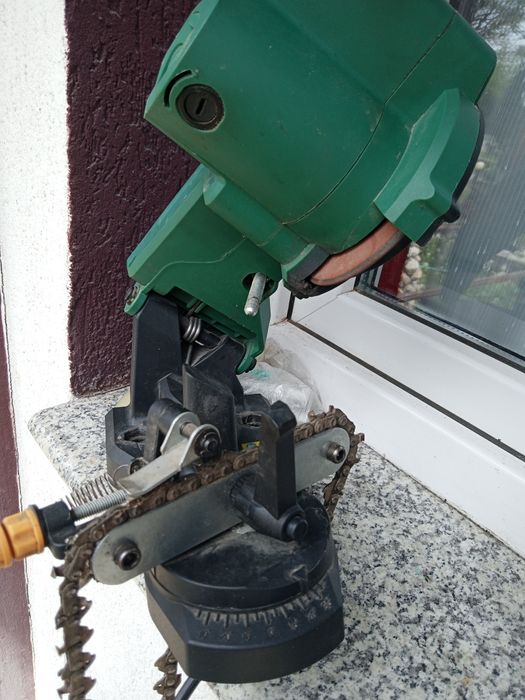 Mașină electrică de ascuțit lanțuri drujbă