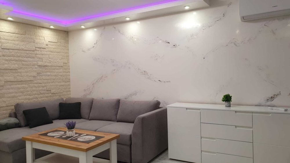 Дава се под наем Двустаен апартамент в Видин, Акджамия - 66 кв.м за 380 € - Снимка #1