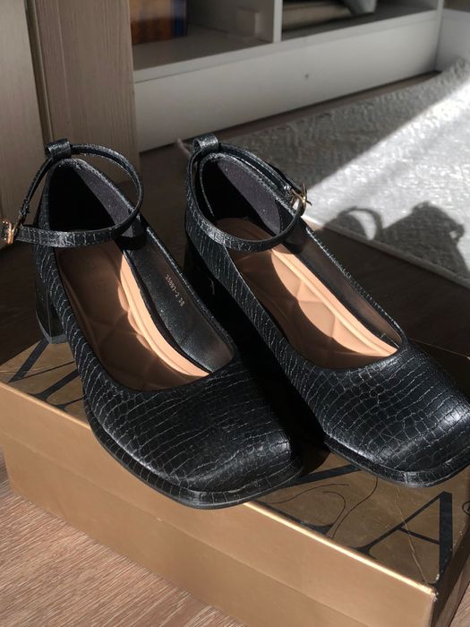 Срочно продам 3 пары обуви!!!