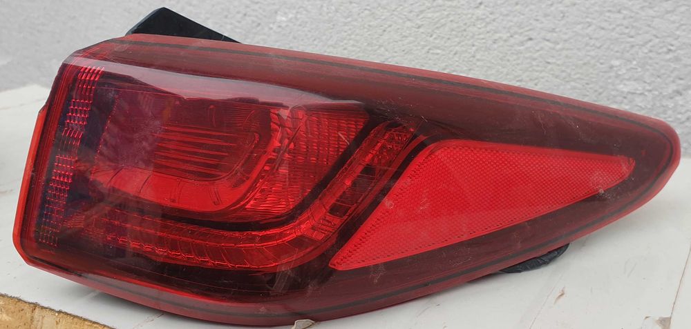 Оригинален Десен стоп Хюндай Кона – (вътрешна + външна част) 2017–2020